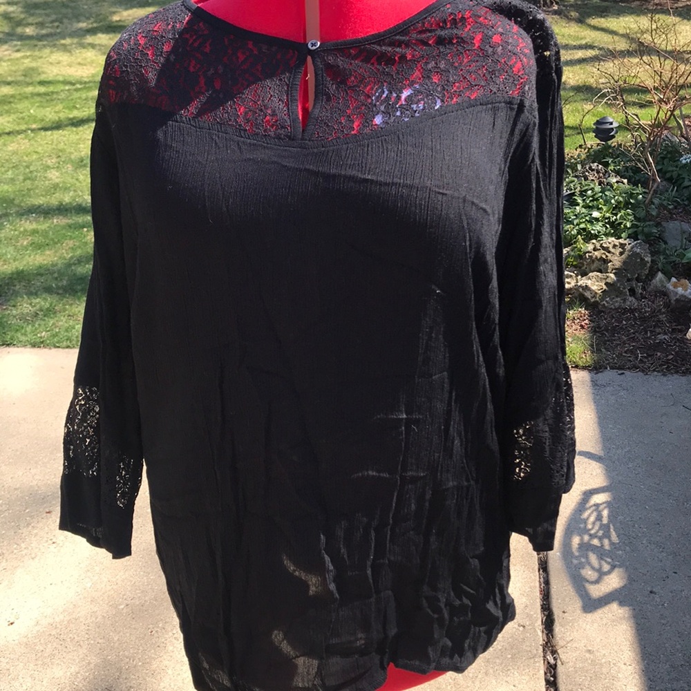 Blacktop with lace trim by Juna Rose